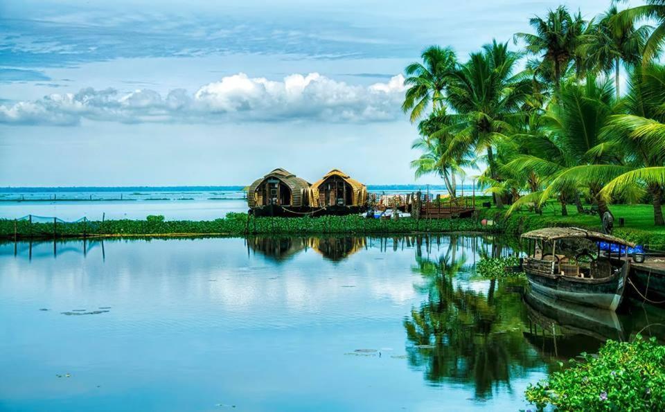 Sea Breeze Beach Home Alappuzha Exterior foto