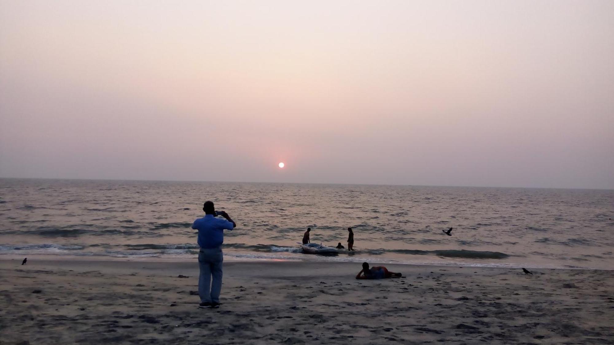 Sea Breeze Beach Home Alappuzha Exterior foto